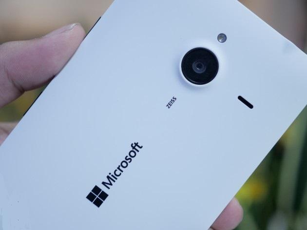 Microsoft Lumia 850 –